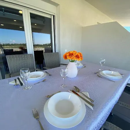 Il-holidays * Paralía