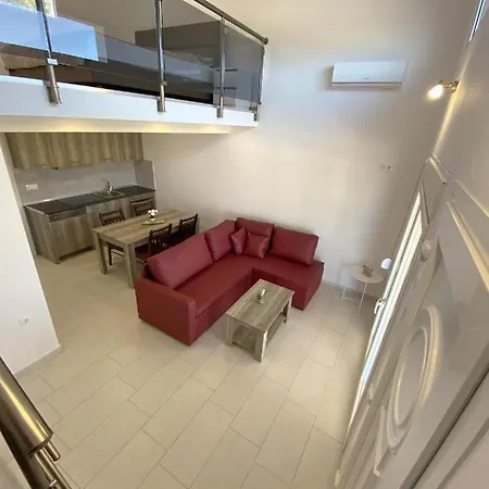 別荘 Il-holidays Paralía